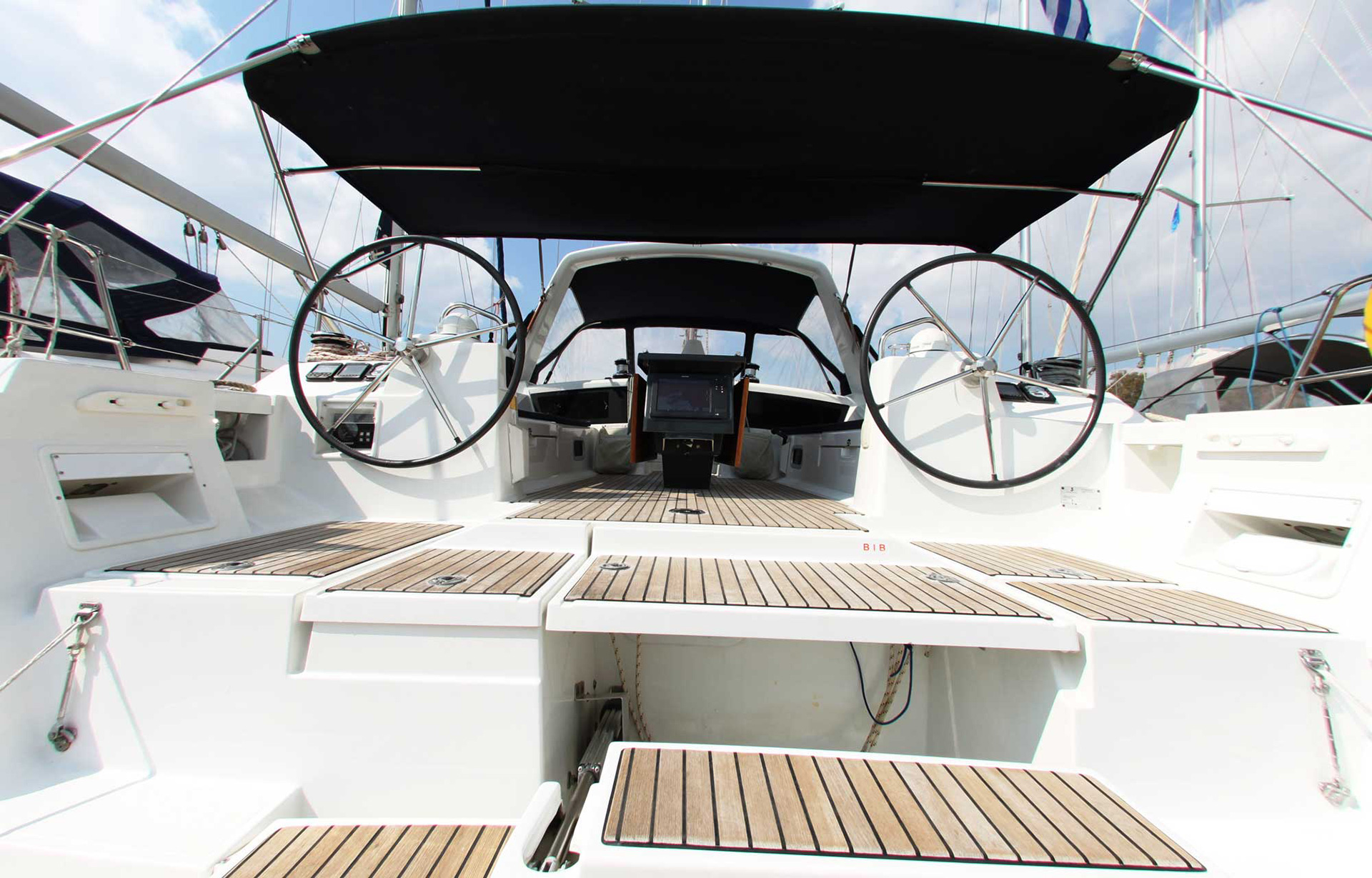 Wide Exterior Cockpit