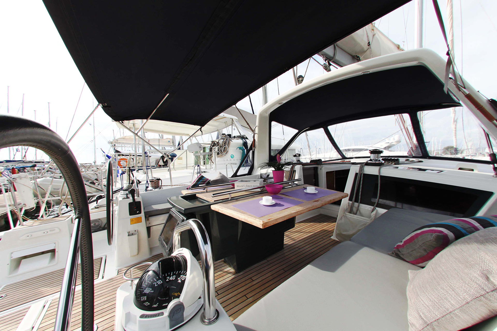 Exterior Cockpit Right